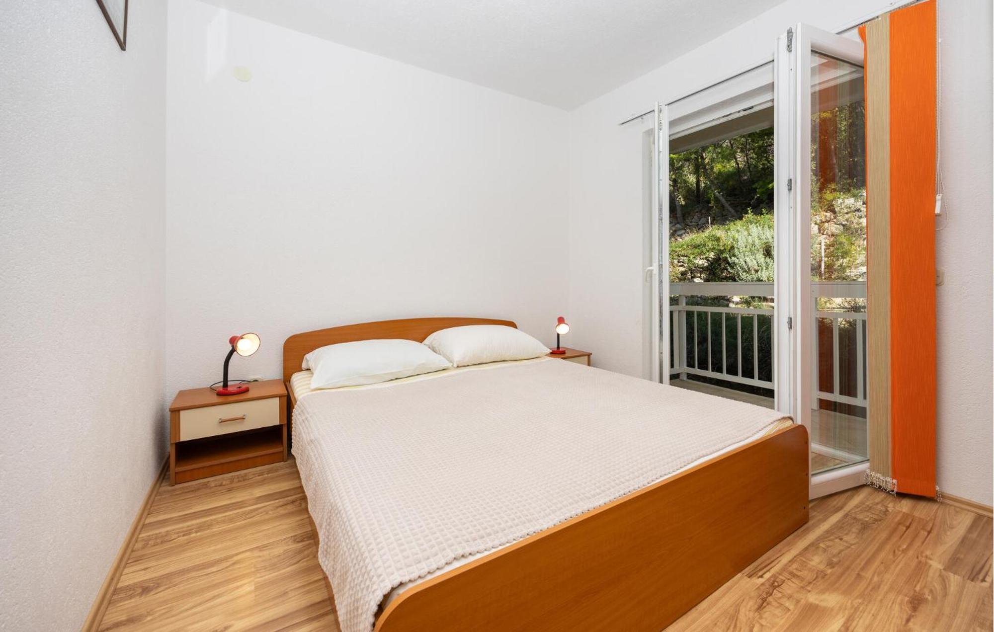 1 Bedroom Awesome Apartment In 로크바 로고즈니차 외부 사진